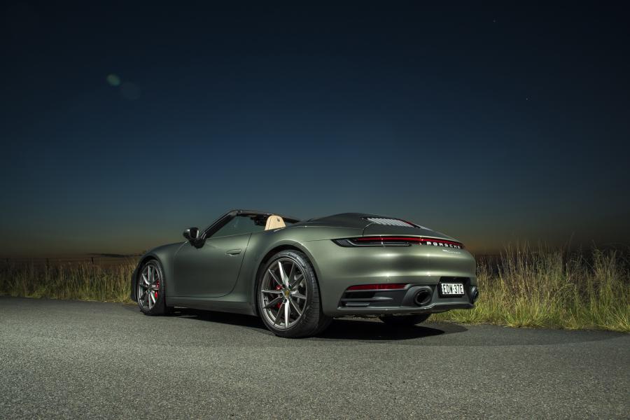  Porsche 911 Carrera S Cabriolet 2020 года  (AU) (фото 7 из 25)